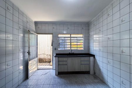 Cozinha de casa para alugar com 2 quartos, 101m² em Vila Bertioga, São Paulo