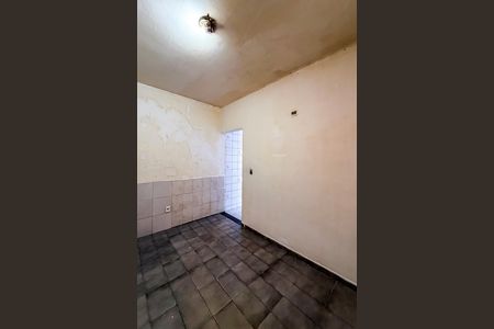 Quarto 2 de casa para alugar com 2 quartos, 101m² em Vila Bertioga, São Paulo