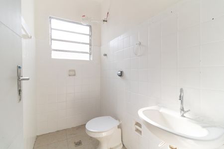 Casa para alugar com 45m², 1 quarto e 1 vaga Casa para alugar com 45m², 1 quarto e 1 vagaBanheiro