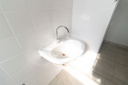 Casa para alugar com 45m², 1 quarto e 1 vaga Casa para alugar com 45m², 1 quarto e 1 vagaBanheiro
