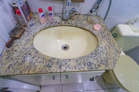Apartamento à venda com 78m², 3 quartos e 2 vagas Apartamento à venda com 78m², 3 quartos e 2 vagasBanheiro social