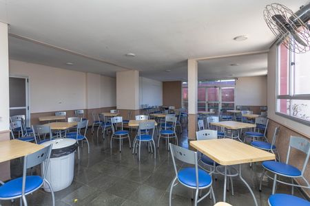 Apartamento à venda com 78m², 3 quartos e 2 vagas Apartamento à venda com 78m², 3 quartos e 2 vagasÁrea comum - Salão de festas