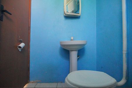 Banheiro de casa para alugar com 2 quartos, 40m² em Arroio da Manteiga, São Leopoldo