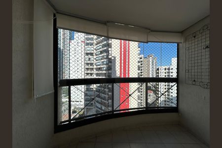 Sacada de apartamento à venda com 3 quartos, 74m² em Tatuapé, São Paulo