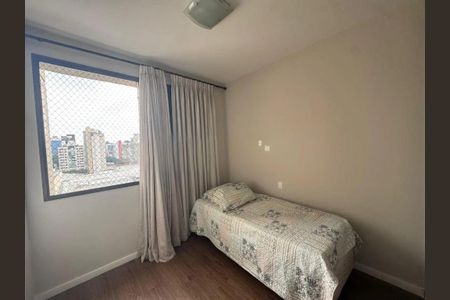 Apartamento para alugar com 115m², 3 quartos e 2 vagas Apartamento para alugar com 115m², 3 quartos e 2 vagasQuarto