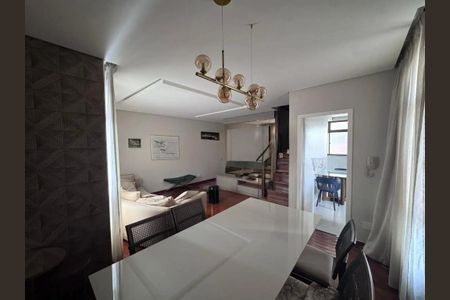 Apartamento para alugar com 115m², 3 quartos e 2 vagas Apartamento para alugar com 115m², 3 quartos e 2 vagasSala