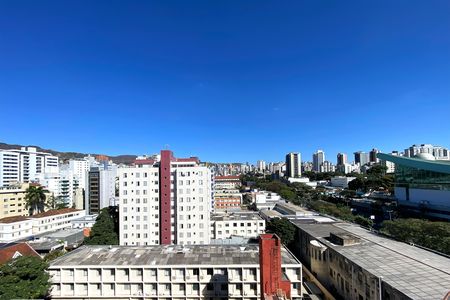 Vista Suite 1 de apartamento para alugar com 3 quartos, 115m² em Carmo, Belo Horizonte