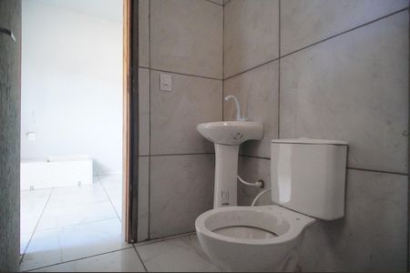 Banheiro de apartamento para alugar com 1 quarto, 40m² em Arroio da Manteiga, São Leopoldo