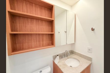 Apartamento para alugar com 2 quartos, 72m² em Jardim das Acacias, São Paulo