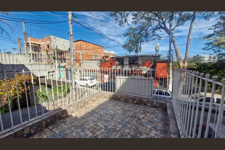 Casa à venda com 3 quartos, 200m² em Cidade Ademar, São Paulo