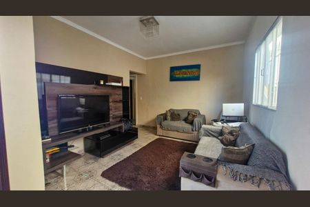 Casa à venda com 3 quartos, 200m² em Cidade Ademar, São Paulo