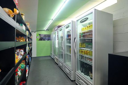 Apartamento para alugar com 52m², 2 quartos e 1 vagaMini Mercado