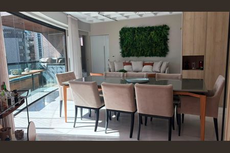 Apartamento à venda com 185m², 4 quartos e 4 vagas Apartamento à venda com 185m², 4 quartos e 4 vagasSala