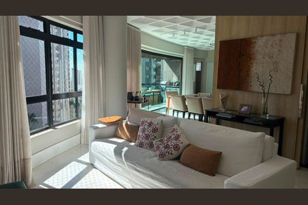Apartamento à venda com 185m², 4 quartos e 4 vagas Apartamento à venda com 185m², 4 quartos e 4 vagasSala