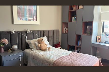 Apartamento à venda com 185m², 4 quartos e 4 vagas Apartamento à venda com 185m², 4 quartos e 4 vagasQuarto 2