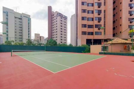 Apartamento à venda com 185m², 4 quartos e 4 vagas Apartamento à venda com 185m², 4 quartos e 4 vagasÁrea comum