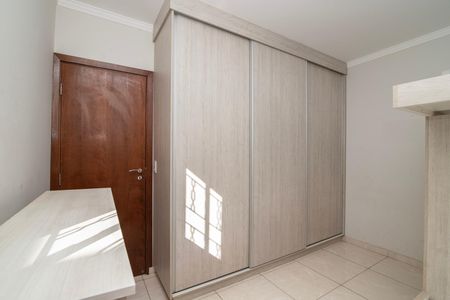 Casa para alugar com 120m², 2 quartos e 2 vagas Casa para alugar com 120m², 2 quartos e 2 vagasQuarto 2