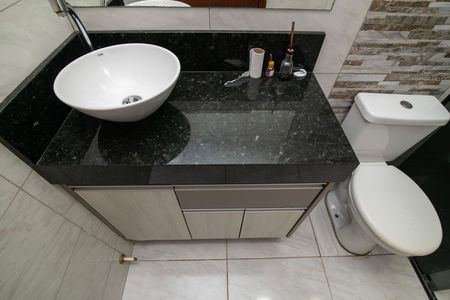 Banheiro de casa para alugar com 2 quartos, 120m² em Parque Orestes Ongaro, Sumaré