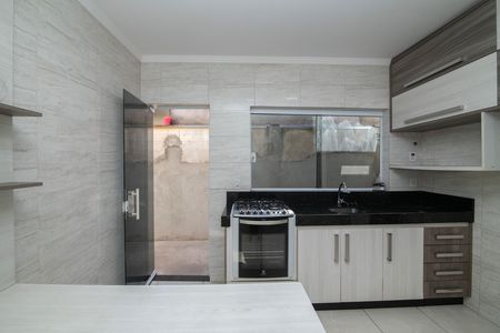 Casa para alugar com 120m², 2 quartos e 2 vagas Casa para alugar com 120m², 2 quartos e 2 vagasCozinha