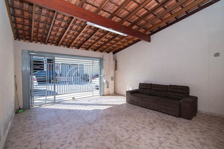 Casa para alugar com 120m², 2 quartos e 2 vagas Casa para alugar com 120m², 2 quartos e 2 vagasGaragem