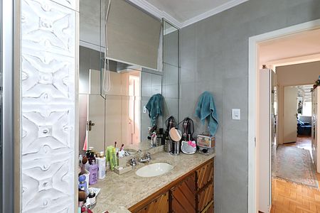 Apartamento à venda com 207m², 3 quartos e 1 vagaBanheiro da Suíte