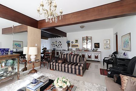 Apartamento à venda com 3 quartos, 207m² em Independência, Porto Alegre