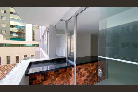 Varanda da Sala/cozinha de apartamento para alugar com 2 quartos, 65m² em Lourdes, Belo Horizonte