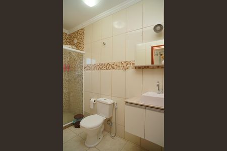 Casa de condomínio para alugar com 360m², 5 quartos e 1 vaga Casa de condomínio para alugar com 360m², 5 quartos e 1 vagaBanheiro do Quarto 3