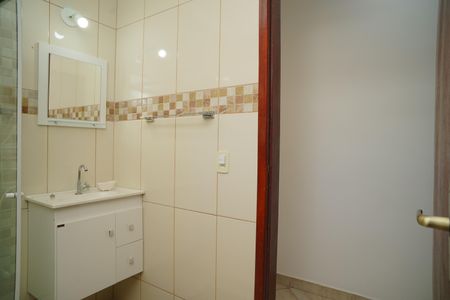 Casa de condomínio para alugar com 360m², 5 quartos e 1 vaga Casa de condomínio para alugar com 360m², 5 quartos e 1 vagaBanheiro Social