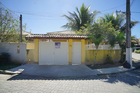 Casa de condomínio para alugar com 360m², 5 quartos e 1 vaga Casa de condomínio para alugar com 360m², 5 quartos e 1 vagaFachada