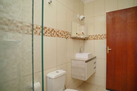 Casa de condomínio para alugar com 360m², 5 quartos e 1 vaga Casa de condomínio para alugar com 360m², 5 quartos e 1 vagaBanheiro do Quarto 3