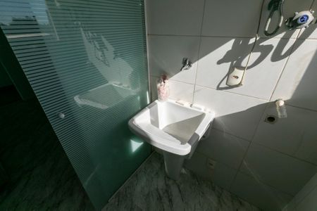 ÁREA DE SERVIÇO de apartamento para alugar com 2 quartos, 64m² em Taquaral, Campinas