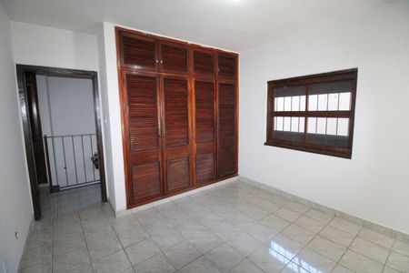 Casa para alugar com 2 quartos, 100m² em Jardim Sao Dimas, São José dos Campos