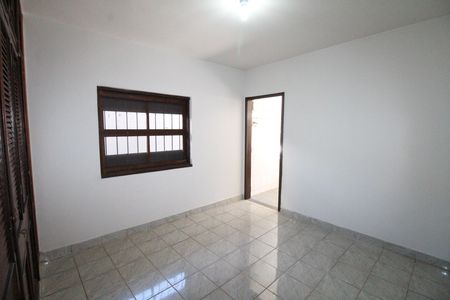 Casa para alugar com 100m², 2 quartos e sem vagaSala