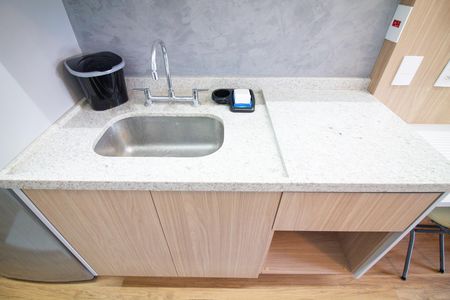 Cozinha de kitnet/studio para alugar com 1 quarto, 24m² em Santo Amaro, São Paulo