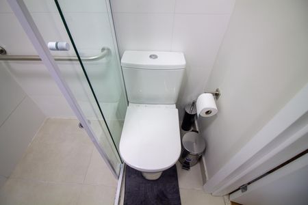 Banheiro de kitnet/studio para alugar com 1 quarto, 24m² em Santo Amaro, São Paulo