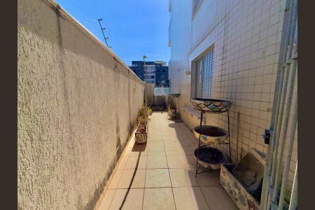 Apartamento à venda com 180m², 4 quartos e 3 vagas Apartamento à venda com 180m², 4 quartos e 3 vagasÁrea externa