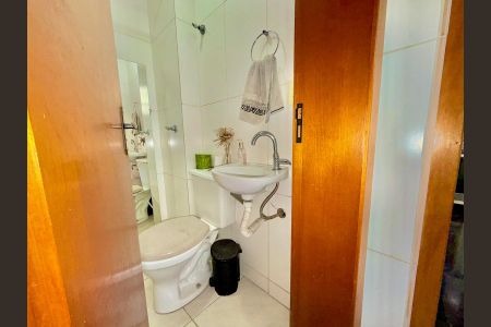 Apartamento à venda com 180m², 4 quartos e 3 vagas Apartamento à venda com 180m², 4 quartos e 3 vagasBanheiro