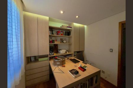 Apartamento à venda com 180m², 4 quartos e 3 vagas Apartamento à venda com 180m², 4 quartos e 3 vagasQuarto