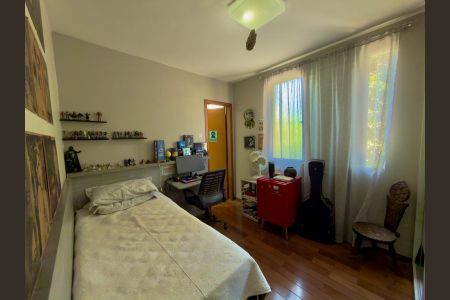 Apartamento à venda com 180m², 4 quartos e 3 vagas Apartamento à venda com 180m², 4 quartos e 3 vagasQuarto