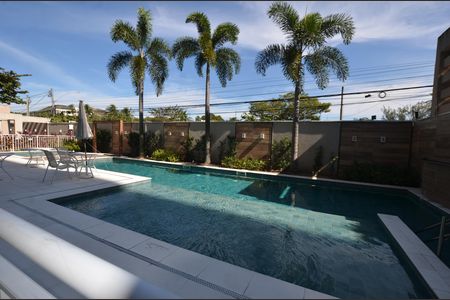 Apartamento à venda com 68m², 3 quartos e 1 vagaÁrea comum - Piscina