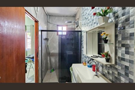 Casa à venda com 332m², 4 quartos e 2 vagas Casa à venda com 332m², 4 quartos e 2 vagasBanheiro da Suíte