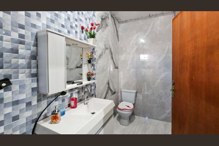 Casa à venda com 332m², 4 quartos e 2 vagas Casa à venda com 332m², 4 quartos e 2 vagasBanheiro da Suíte