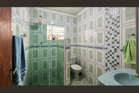 Casa à venda com 332m², 4 quartos e 2 vagas Casa à venda com 332m², 4 quartos e 2 vagasBanheiro Social 2