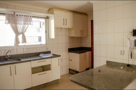 Apartamento à venda com 4 quartos, 128m² em Setor Oeste, Goiânia