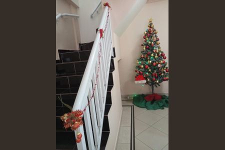 Casa à venda com 200m², 3 quartos e 2 vagasSala