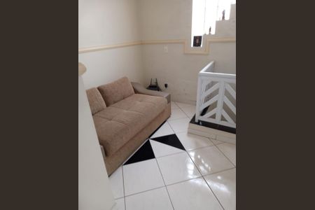Casa à venda com 200m², 3 quartos e 2 vagasSala