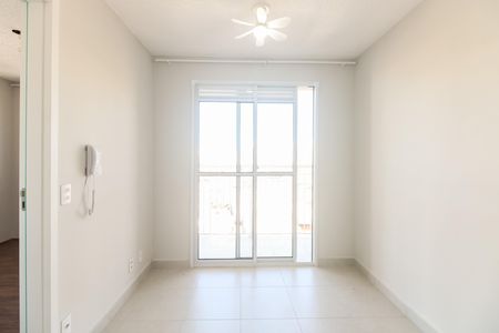 Sala  de apartamento para alugar com 1 quarto, 27m² em Guaiauna, São Paulo