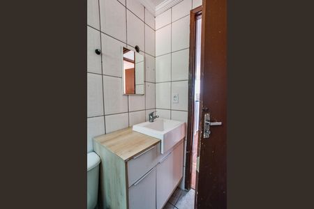 Banheiro de apartamento para alugar com 2 quartos, 50m² em Conjunto Residencial Planeta, Santo André