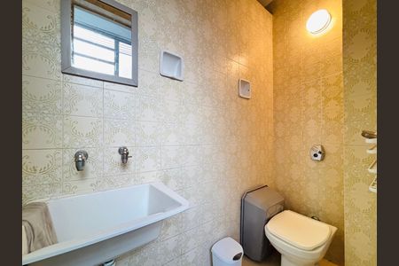 Apartamento para alugar com 180m², 3 quartos e 1 vaga